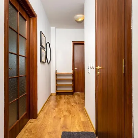 アパート The Walnut 2bd プロヴディフ