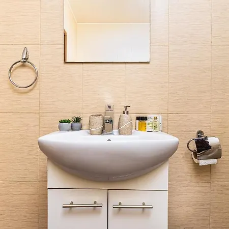 The Walnut 2bd *