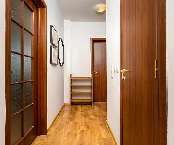 アパート The Walnut 2bd プロヴディフ